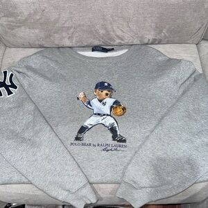 Ralph Lauren Yankees Polo Bear Sweatshirt – Men’s XXL – Gray